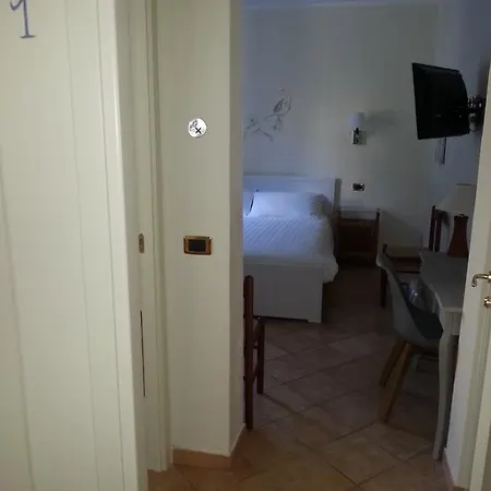 Guest house Andoramare B&B 4*