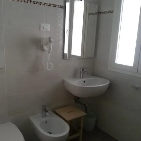 Guest house Andoramare B&B 4*