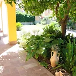 Andoramare 招待所 4*