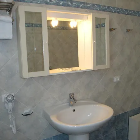 Πανσιόν Andoramare Marina dʼAndora