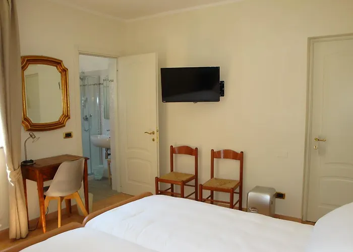 Pensión Andoramare 4*